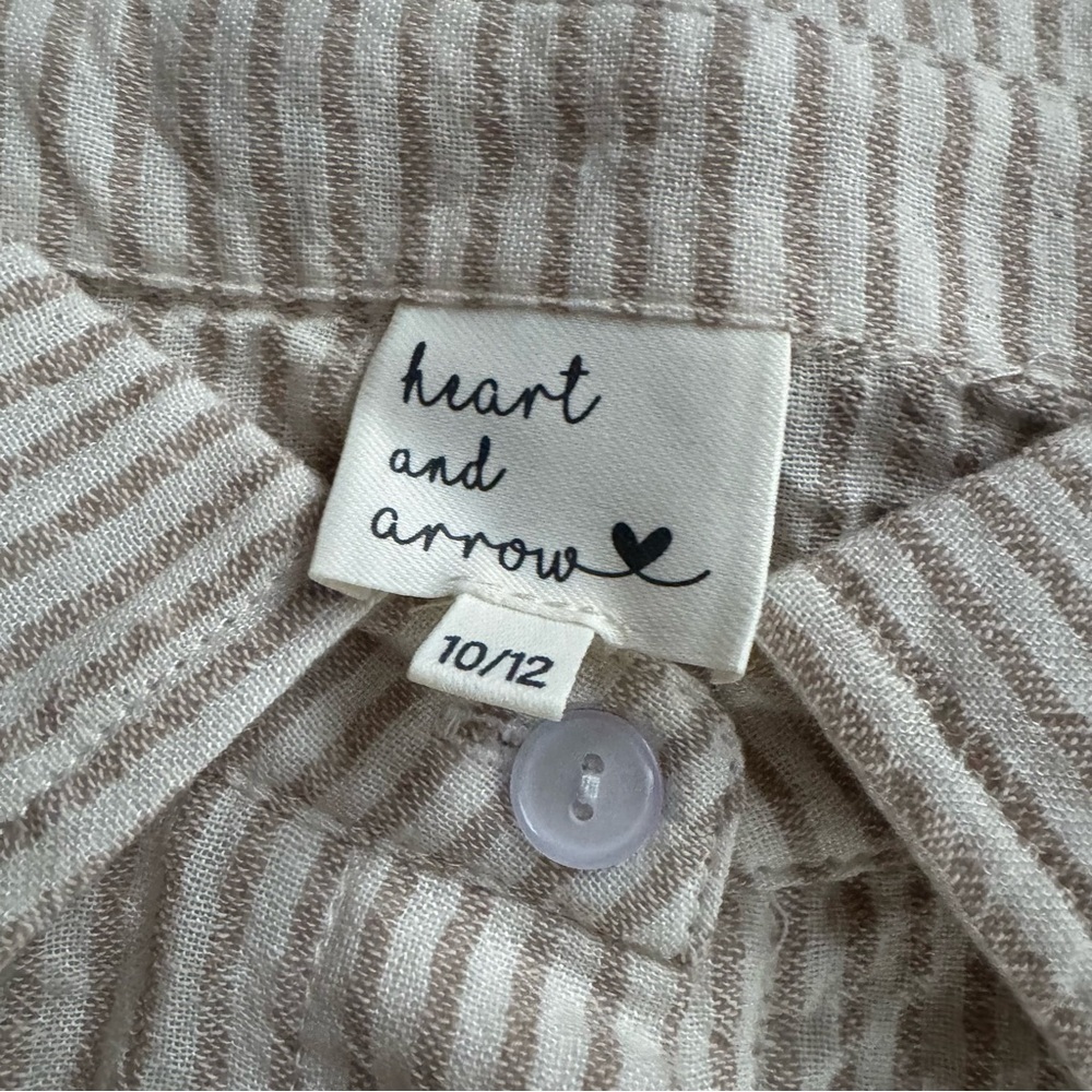 Heart and Arrow Beige Striped Shirt Button Up Cropped Girls 10-12 NWT - Picture 8 of 8